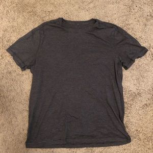Lululemon charcoal gray t-shirt